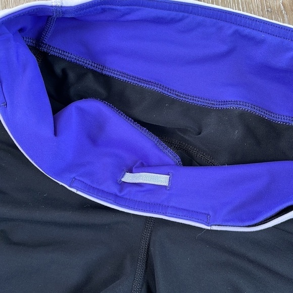 Lululemon Black & Purple Ruched Crop Leggings - Picture 5 of 9